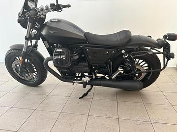 Moto Guzzi V9 - 2018