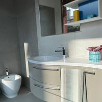 mobile bagno grigio