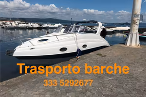 Cabinato fuoribordo e trasporto