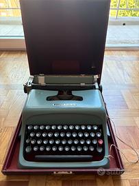 Macchina da scrivere Olivetti Studio 44