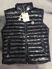 Smanicato moncler