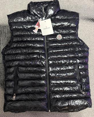 Smanicato moncler