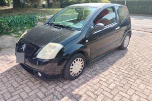 Auto berlina 3 porte