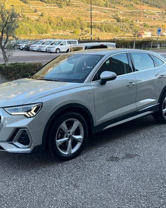 Audi Q3 Sportback 35 2.0 tdi S line edition quattr