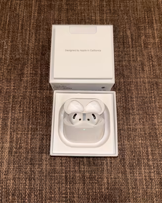 AirPods 4 con cancellazione del rumore