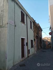Centro storico casa indipendente arredata