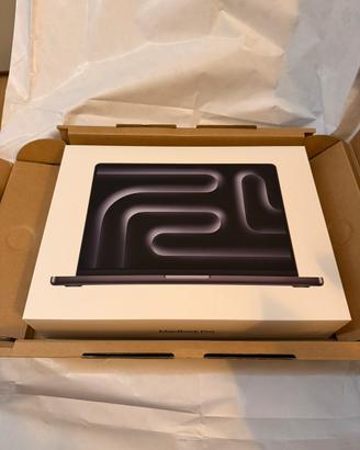 Mac Book Pro M5 Pro 24GB  18core 1 TB