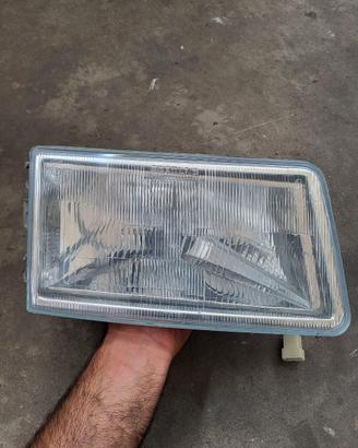 FANALE ANTERIORE DX PER IVECO DAILY II Carello 024