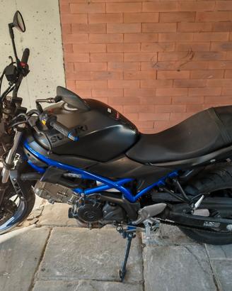 SUZUKI SV650