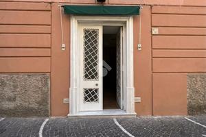 NEGOZIO A SAN GIORGIO A CREMANO