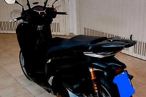 Honda sh 350 i.e. ABS black edition 