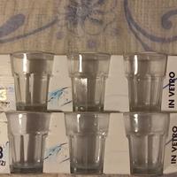 Sei bicchieri in vetro da 200 ml ancora nuovi