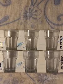 Sei bicchieri in vetro da 200 ml ancora nuovi
