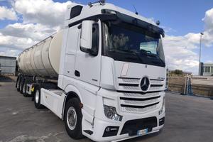 Mercedes actros 1858