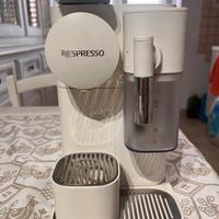 Macchina del caffè De’Longhi Lattissima one