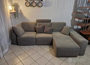 Divano  3 posti con penisola
