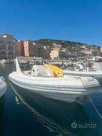 Gommone Esmare 27