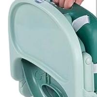 lettino da  campeggio blu e rosso  e seggiolone