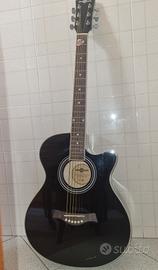 Chitarra acustica 