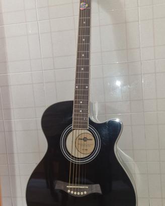 Chitarra acustica 