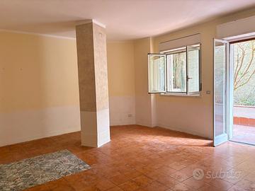 Appartamento ad Acitrezza - Via Livorno 51A
