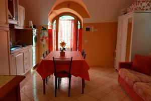 Bilocale in montagna (Lizzola, Valbondione BG)