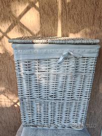 Cesta in vimini bianca 