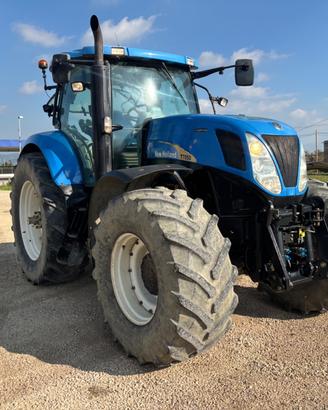 TRATTORE NEW HOLLAND T7050 AUTOCOMMAND