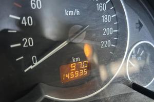 Opel tigra 2005