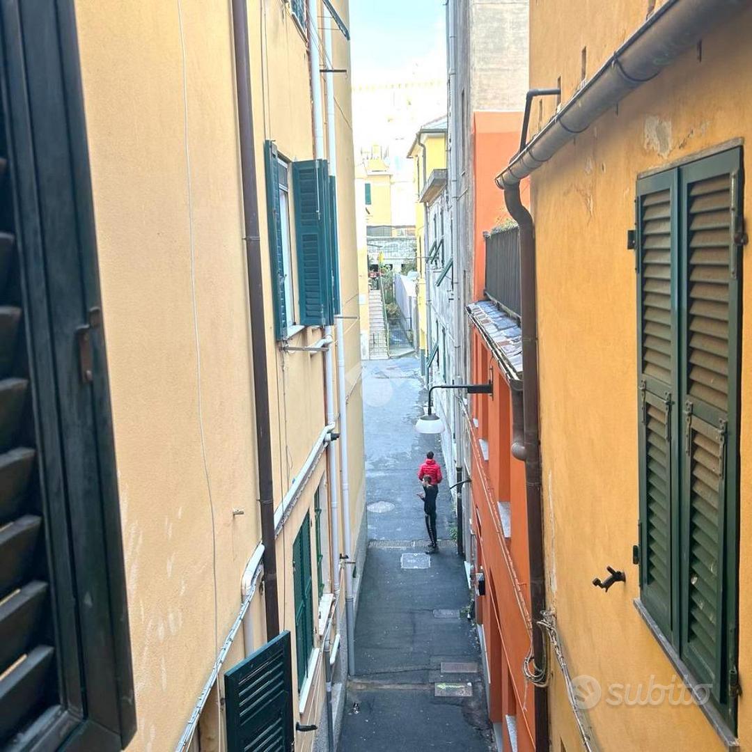 2 LOCALI A GENOVA - Vista 2