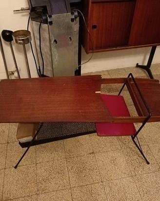 Mobile e tavolino