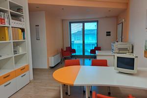 Postazione attrezzata per uso ufficio