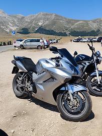 Honda VFR 800 vtec 