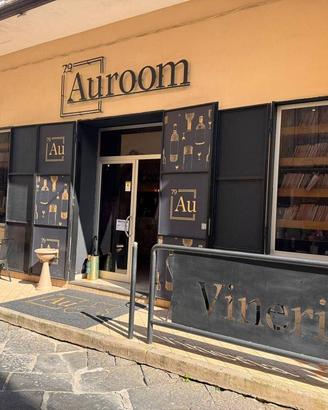 Attività / Licenza di 180 m² con 3 locali a Aversa