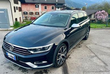 VW Passat Alltrack