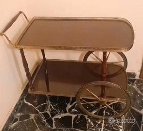 Carrello da tè vintage in legno e ottone