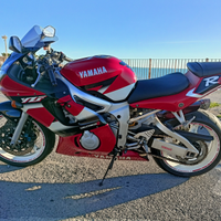 Yamaha R6