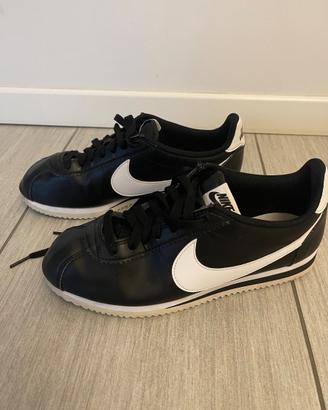 SNEAKERS NIKE, DONNA,N.40, NERE E BIANCHE
