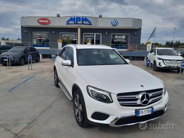 MERCEDES-BENZ GLC 220 D 4MATIC PREMIUM