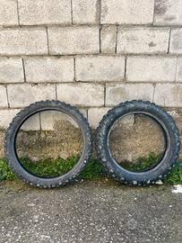 Pneumatici Enduro 140/80-18 e 90/90-21
