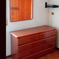 Cassettiera per camera