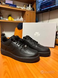 Nike Air Force 1 Nere – Numero 43
