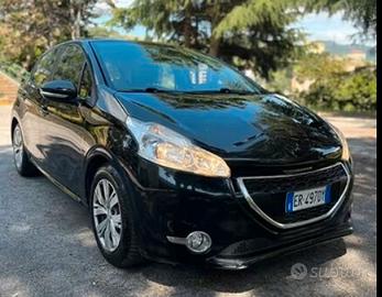 Peugeot 208 1.6 e-HDi 92 CV Stop&Start 5 porte Act