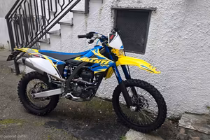 Suzuki Valenti RME 125 Z