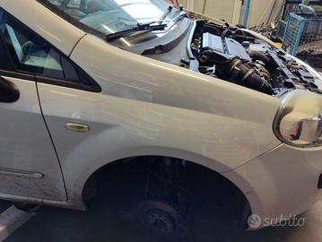 Parafango destro FIAT GRANDE PUNTO EVO del 2011