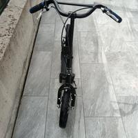 monopattino con freni