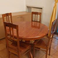 Tavolo rotondo in legno allungabile