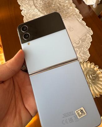 Galaxy z flip 4