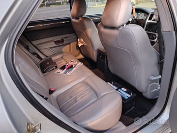 Chryslser 300 crd touring