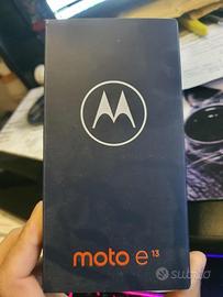 cellulare motorola e 13